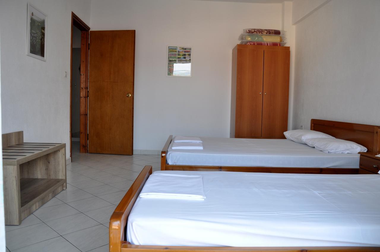 Apartments Stavroula Vrasná Extérieur photo