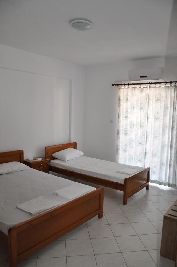 Apartments Stavroula Vrasná Extérieur photo